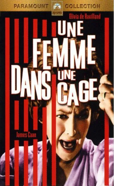 Une femme dans une cage