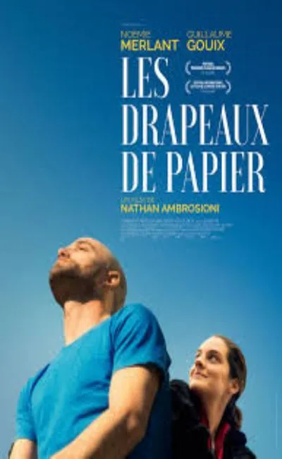 Les drapeaux de papier