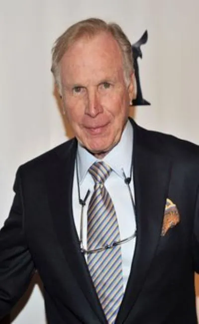 Wayne Rogers