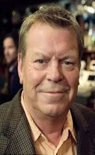 Warren Clarke