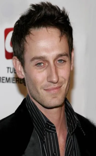 Josh Stewart