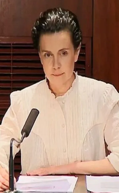 Constance Dollé
