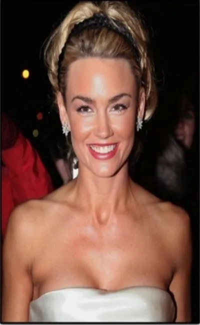 Kelly Carlson