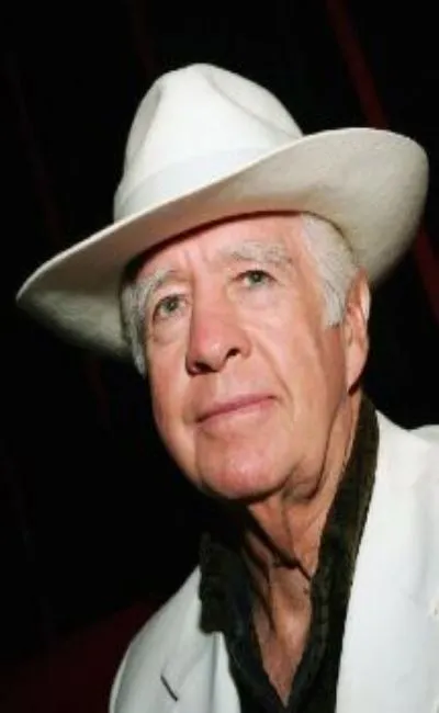 Clu Gulager