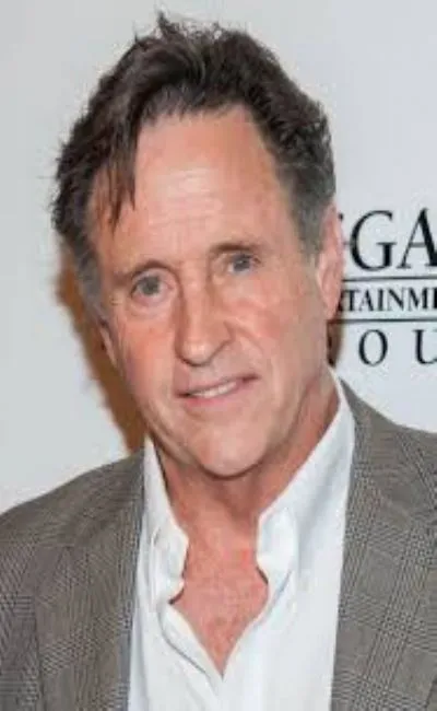 Robert Hays