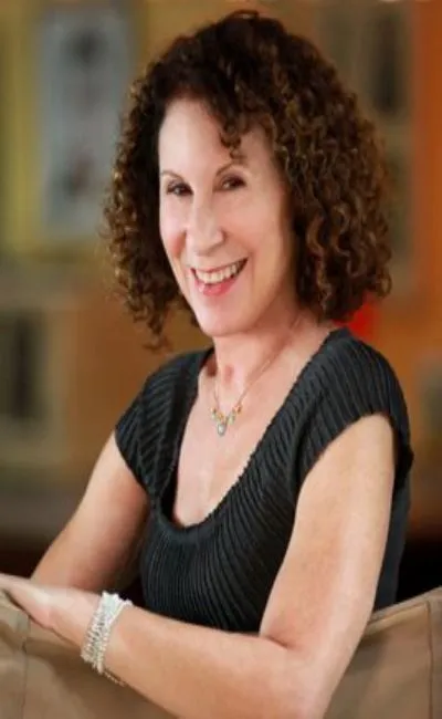 Rhea Perlman