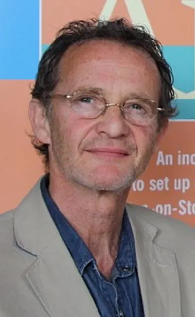 Anton Lesser