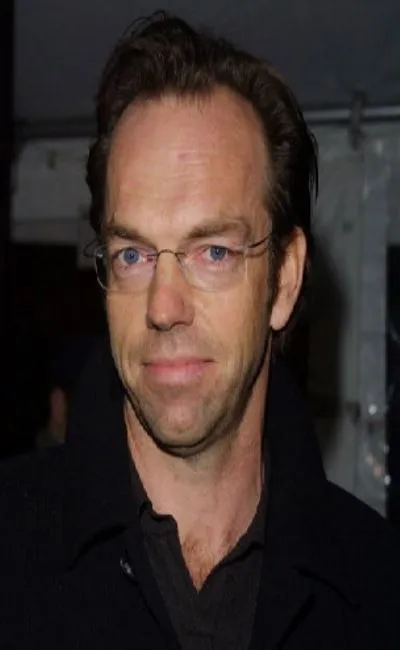 Hugo Weaving