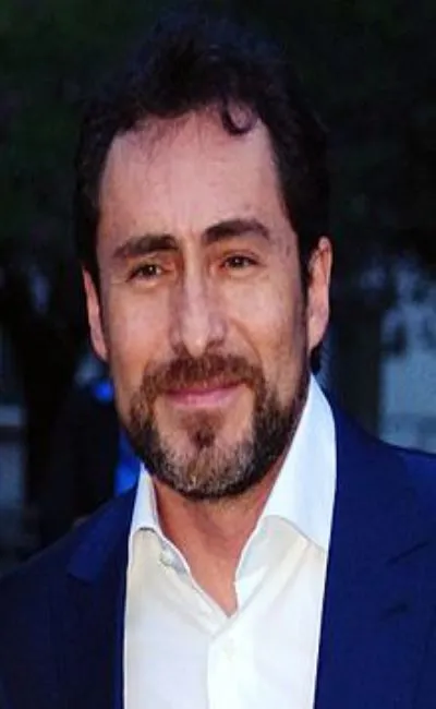 Demian Bichir