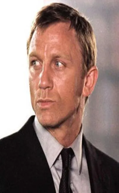 Daniel Craig