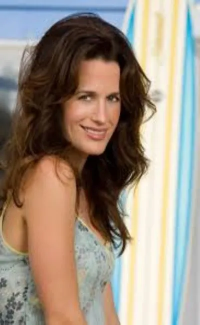 Elizabeth Reaser