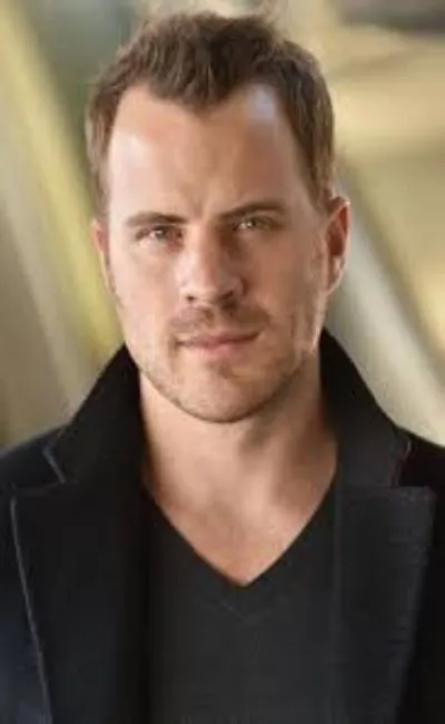 Robert Kazinsky